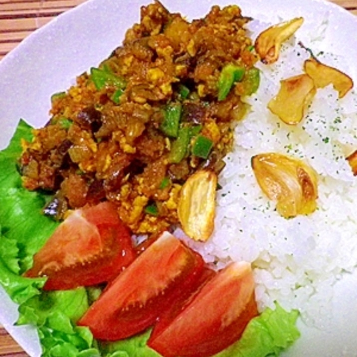 たっぷり食べても大丈夫！超ベジチキンドライカレー